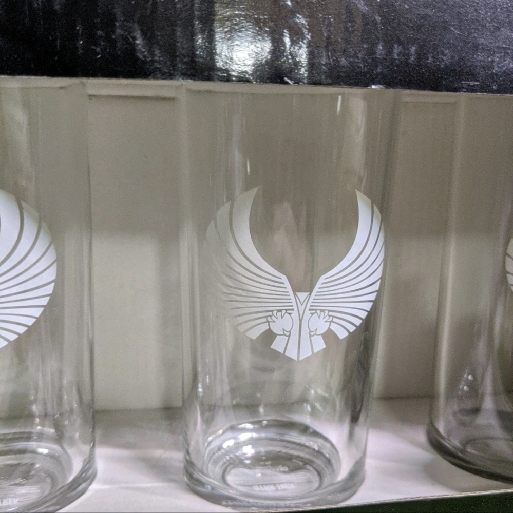 STAR TREK: The Original Series Romulan Ale Pint Glasses NIB - Picture 4 of 8